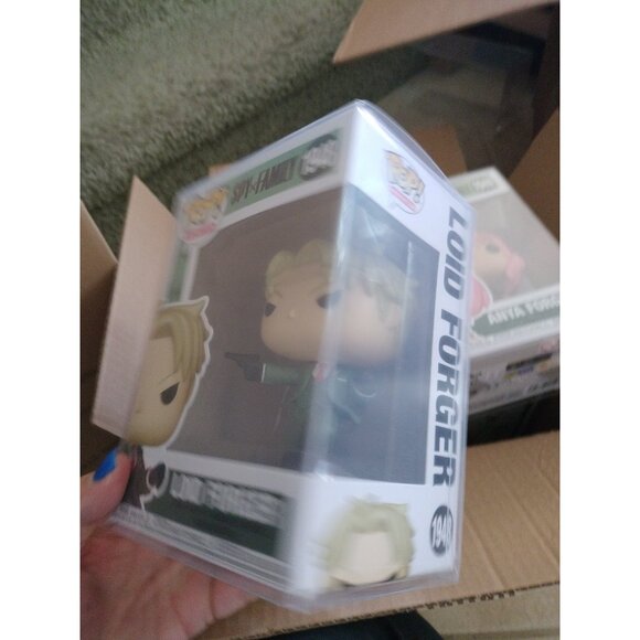 Funko SPY X FAMILY YOR ANYA LOID Pop! Vinyl Figure Bundle Set of 3 + PROTECTORS - Picture 3 of 11